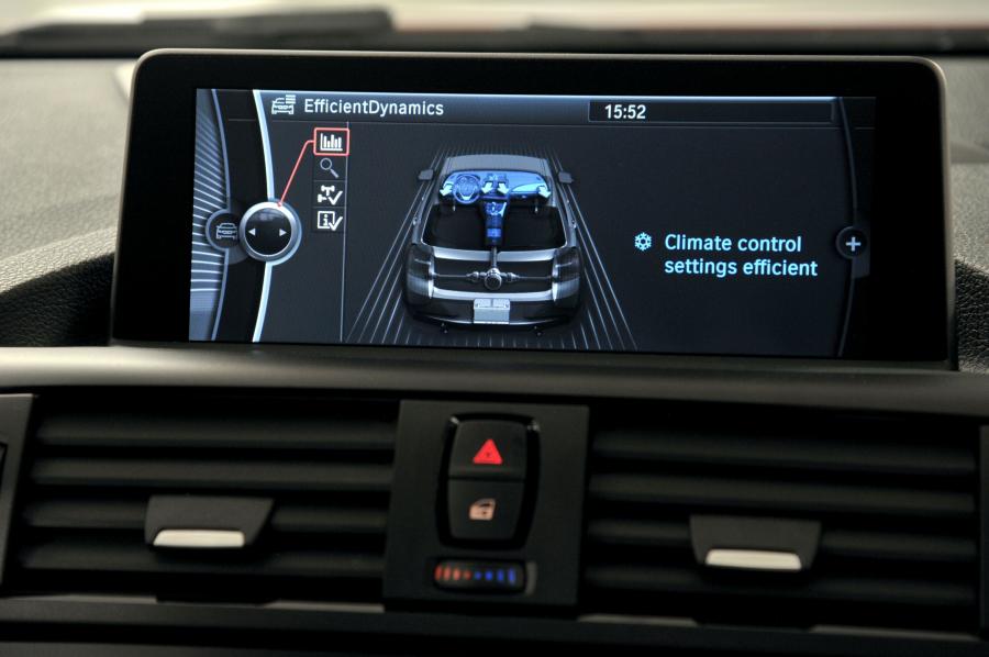  BMW 118i Sport Line 2011 года  (фото 8 из 185)